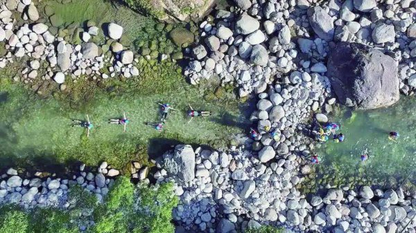 配资门户资讯 “窝囊旅游”收割了多少中国年轻人？